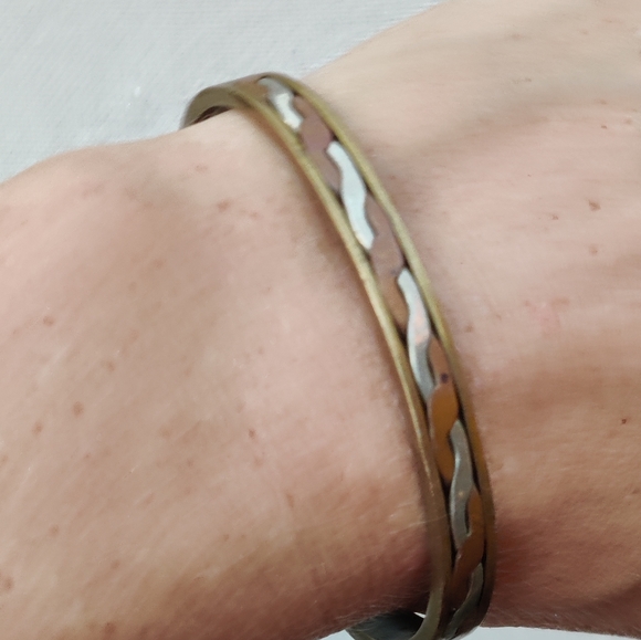 Vintage copper magnet healing cuff bracelet - Picture 7 of 7